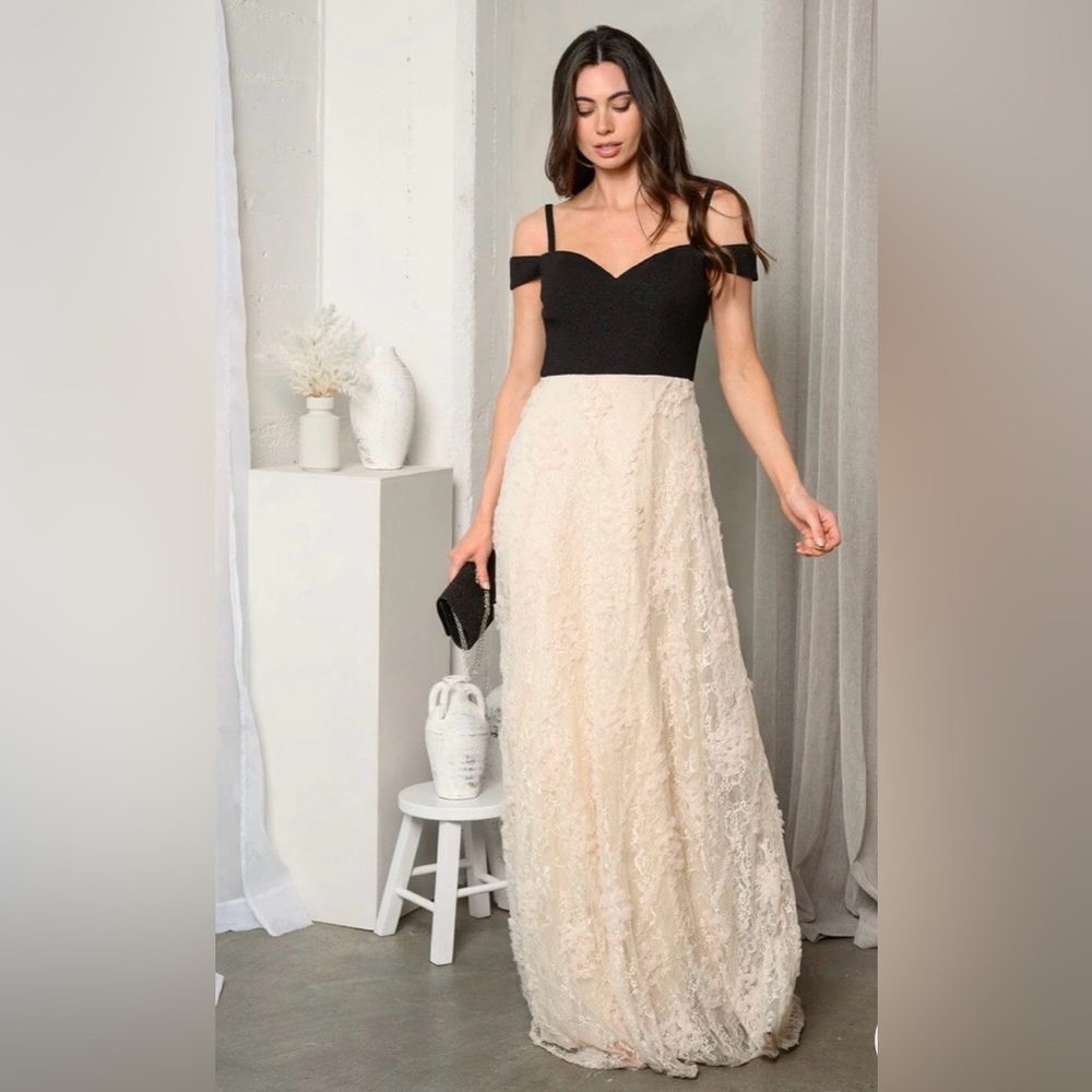 Boutique Black & Beige Lace Maxi Dress Off Shoulder Formal Elegant Size S NWT